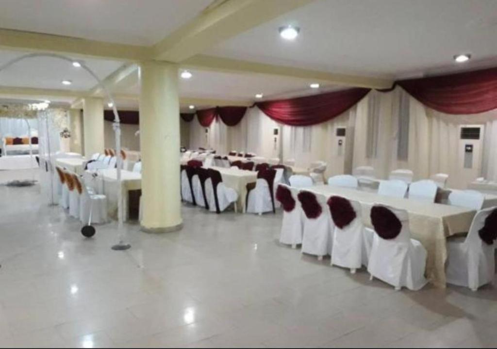 Presken Hotels @Alade Avenue Ikeja Eksteriør billede