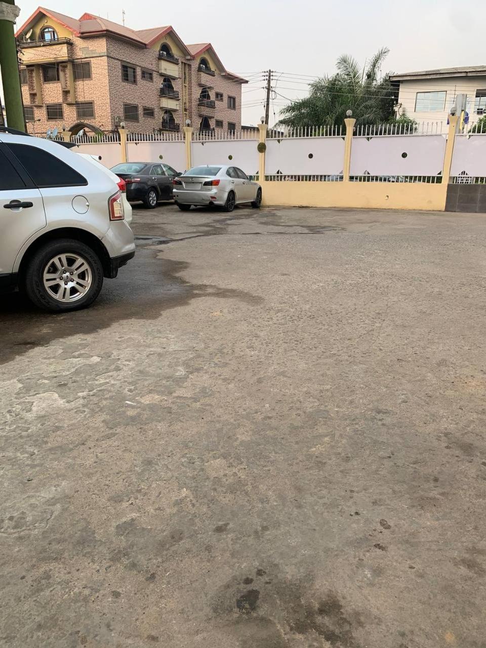Presken Hotels @Alade Avenue Ikeja Eksteriør billede