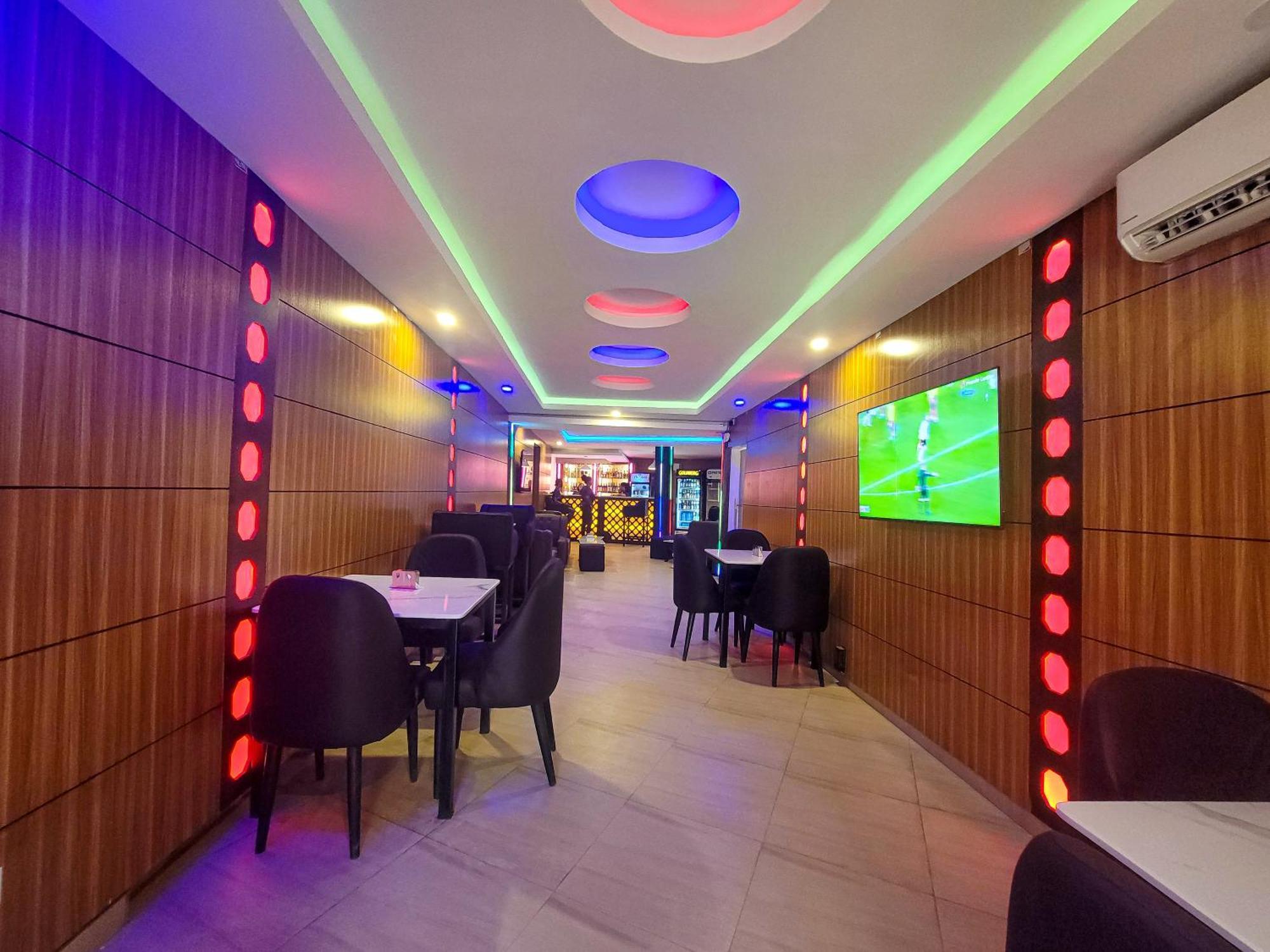 Presken Hotels @Alade Avenue Ikeja Eksteriør billede