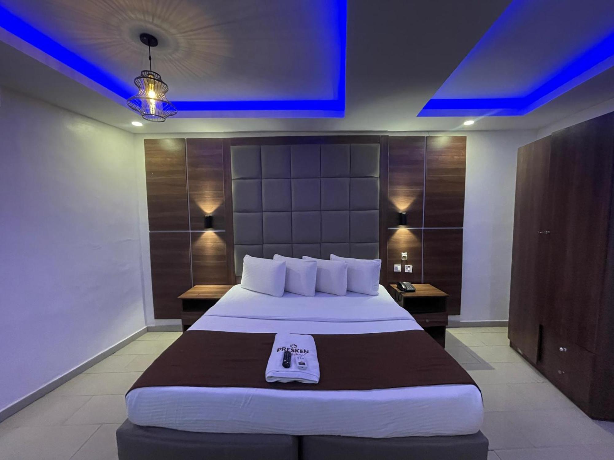 Presken Hotels @Alade Avenue Ikeja Eksteriør billede